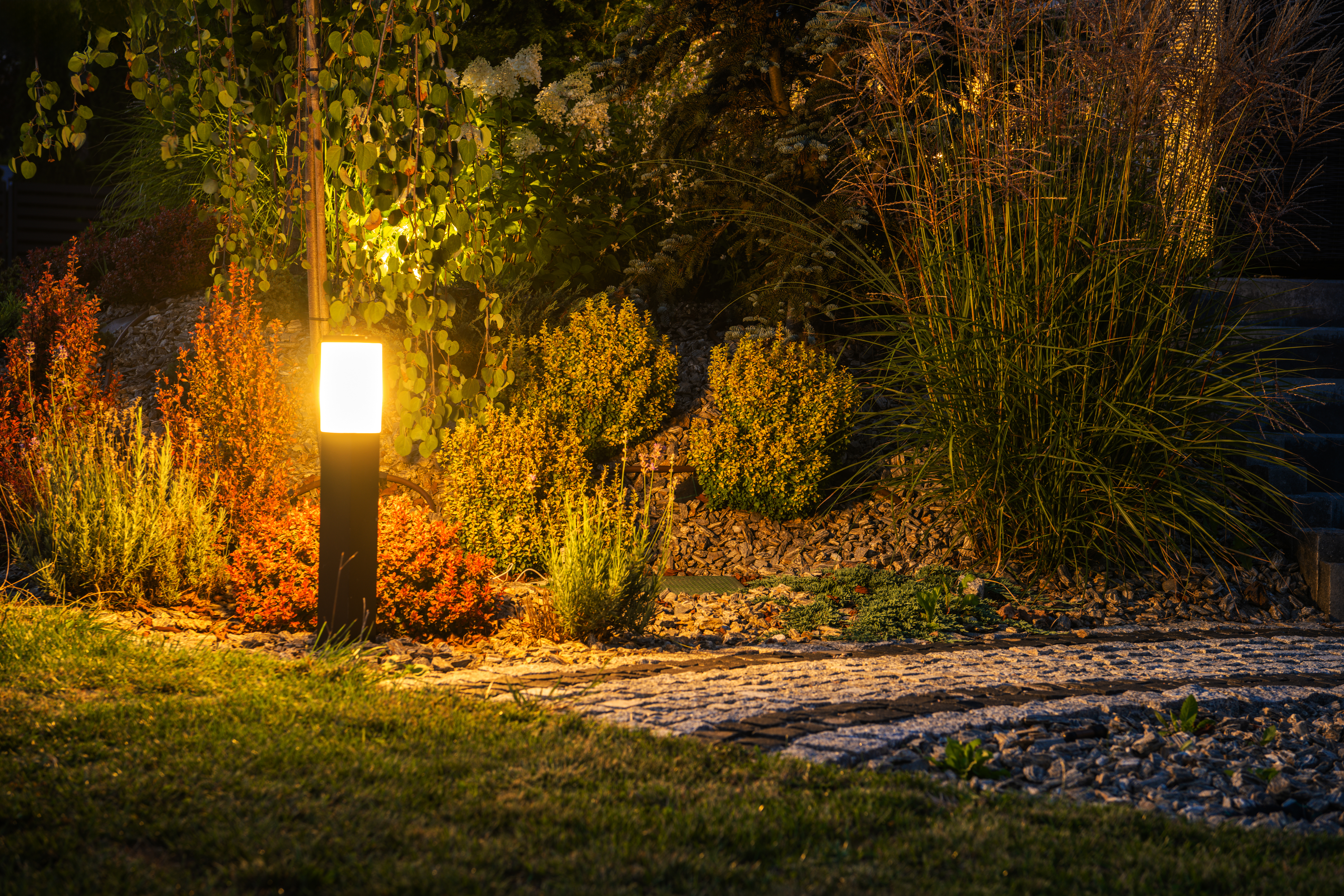 Outdoor LED lighting